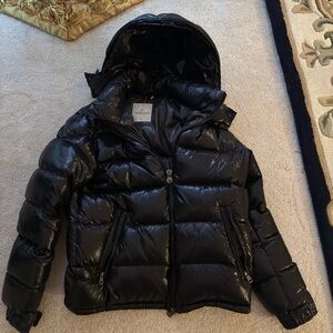 Moncler maya